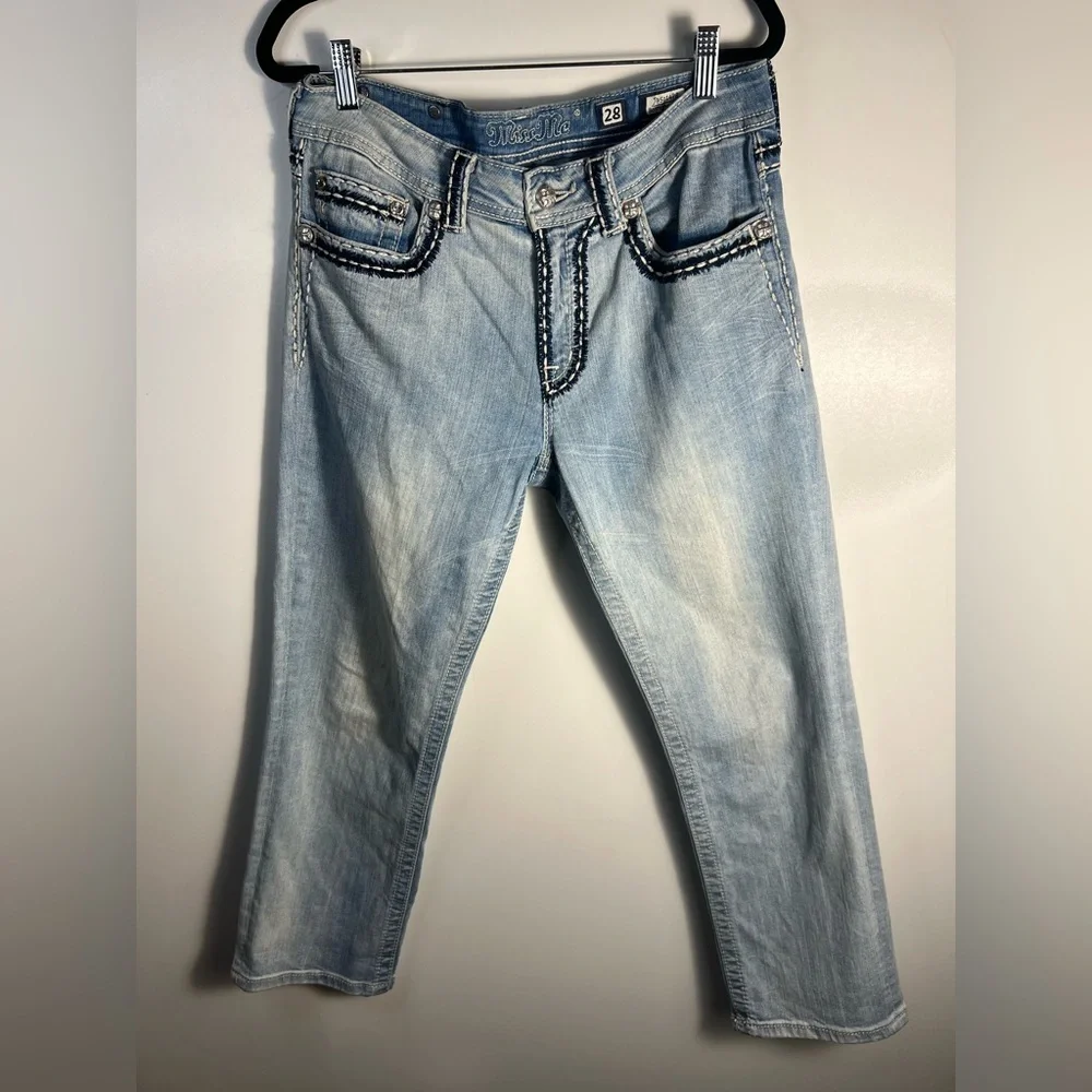 Miss Me Embroidered Pockets Boyfriend Capri Jeans Sz 28